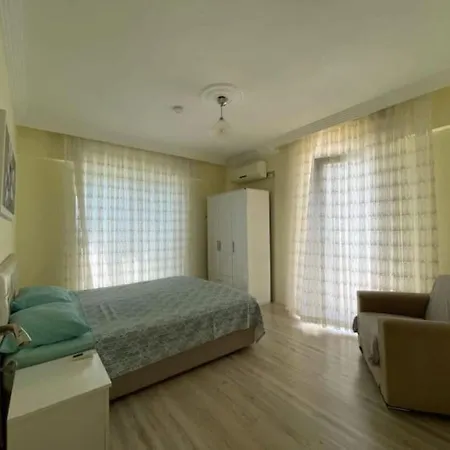 Spacious 4br And 2ba Private Pool In *